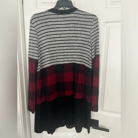 NEW! Maurices Black and Red Striped Plaid Cardigan - Picture 4 of 4